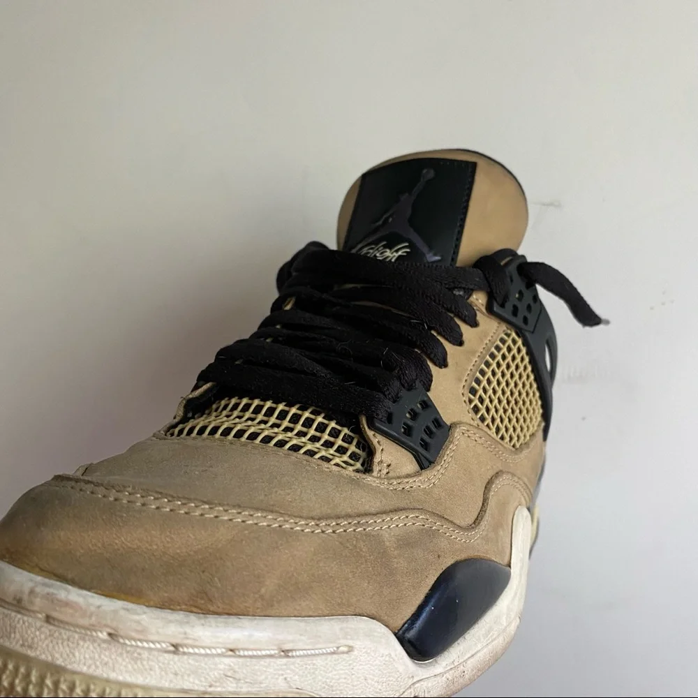 Jordan 4 “Mushrooms” Size 11 Womens - Picture 13 of 13